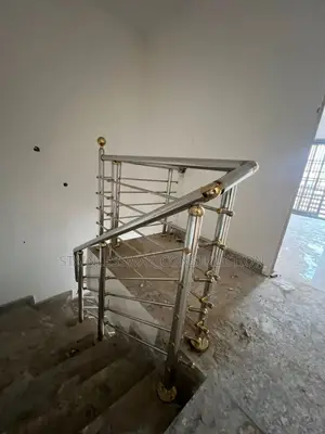 Handrails With Stainless at Mabushi