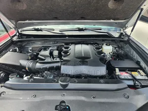 Toyota 4-Runner SR5 4x4 Premium 2019 Silver