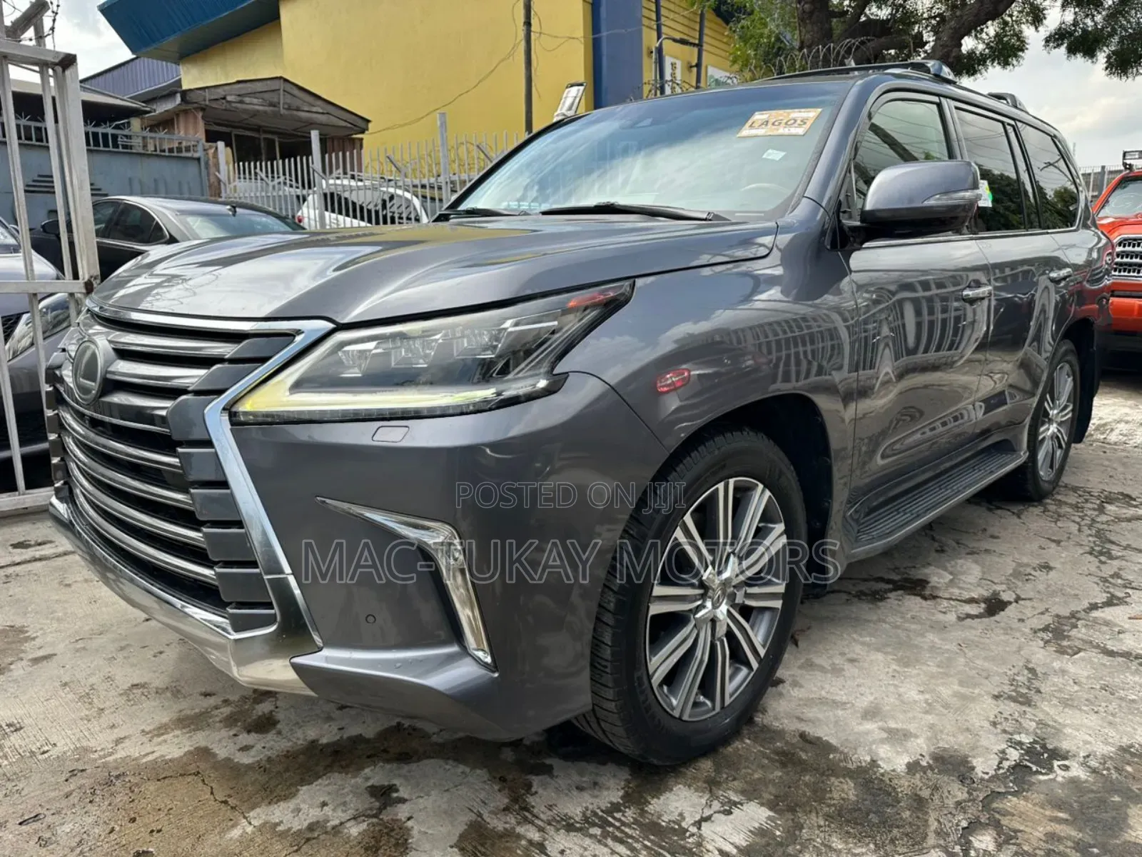 Lexus LX 570 AWD 2017 Gray