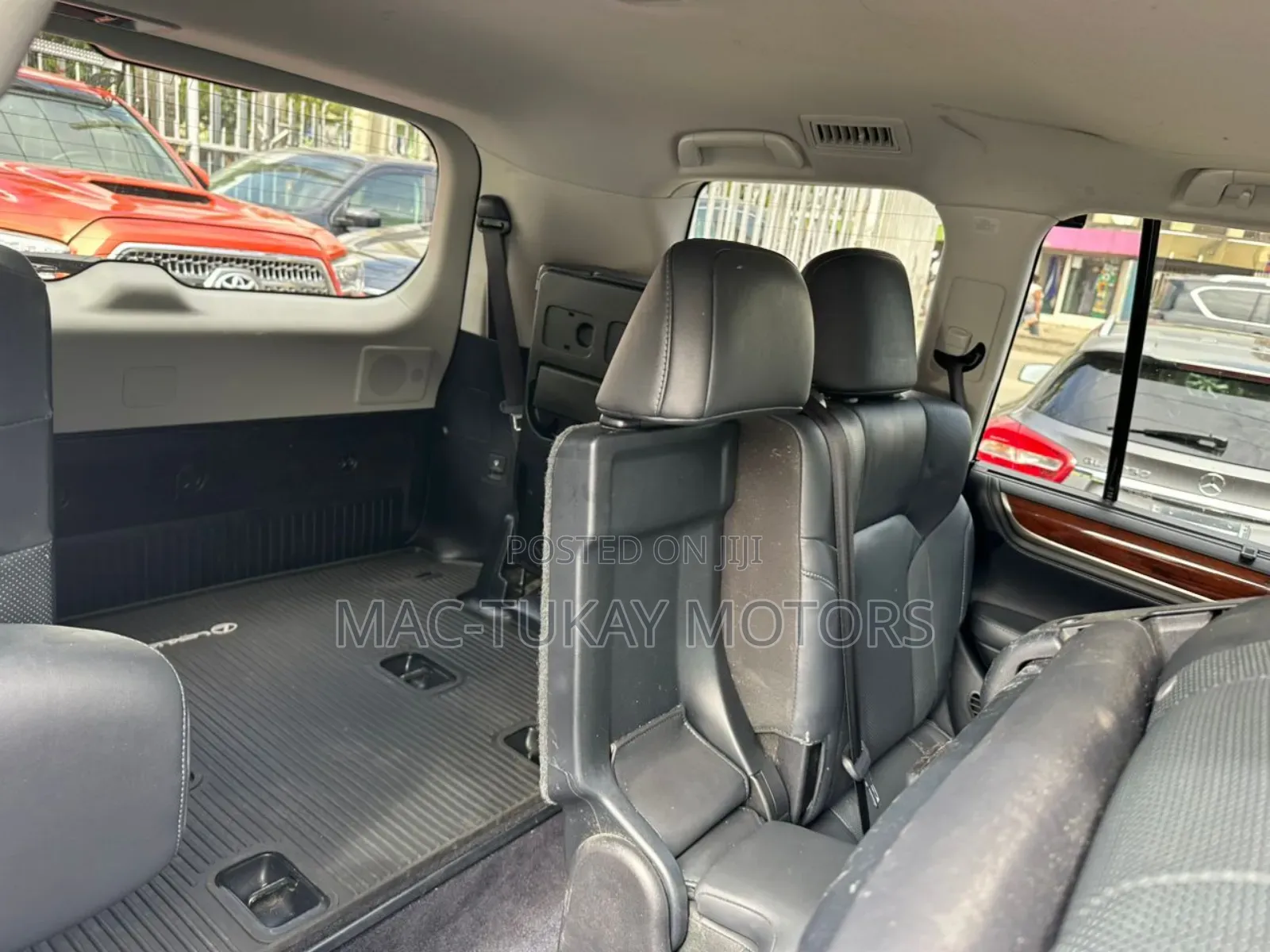 Lexus LX 570 AWD 2017 Gray