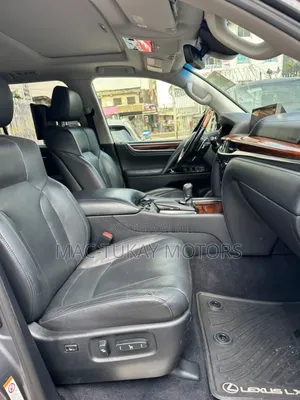 Lexus LX 570 AWD 2017 Gray
