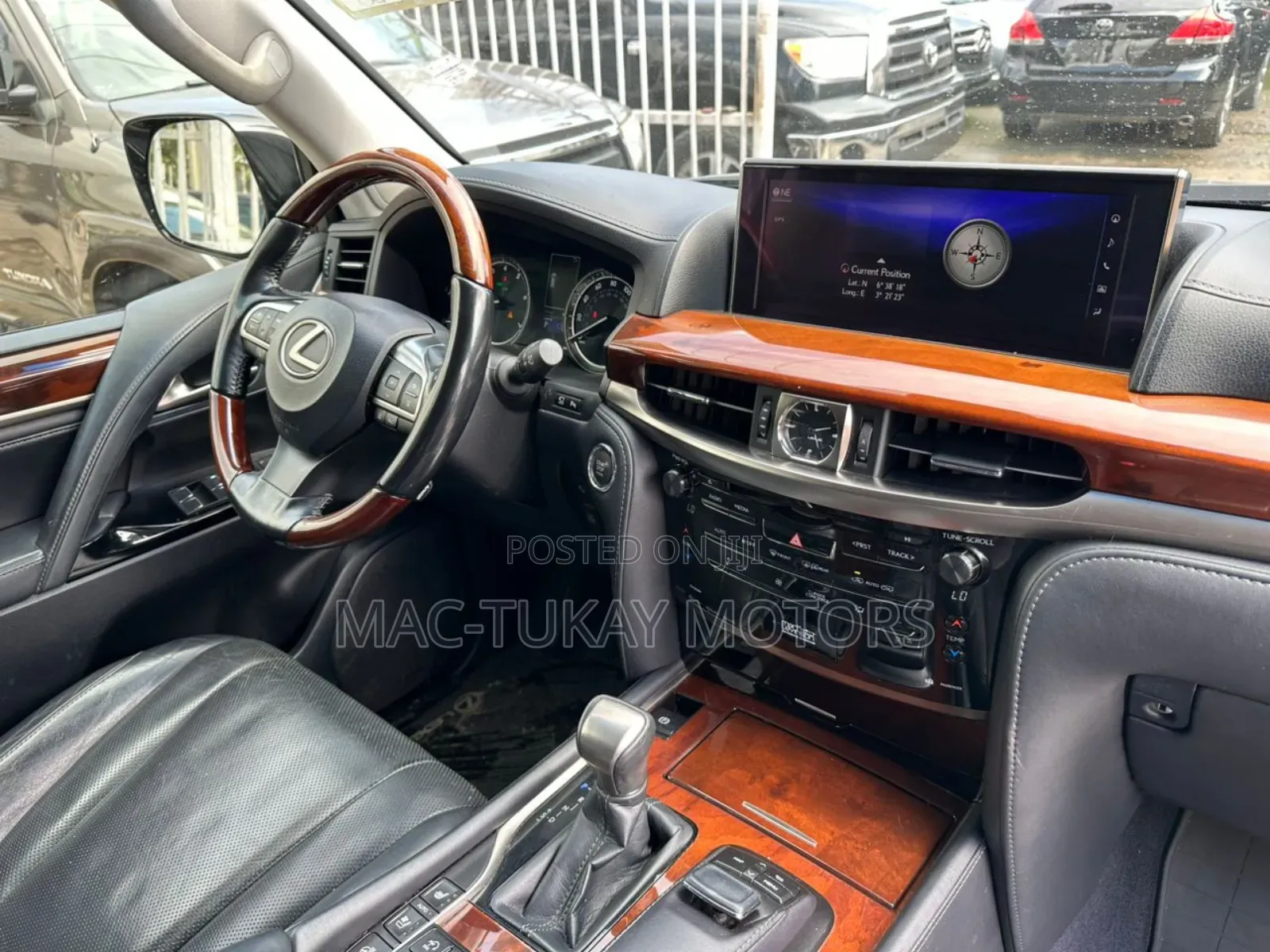 Lexus LX 570 AWD 2017 Gray