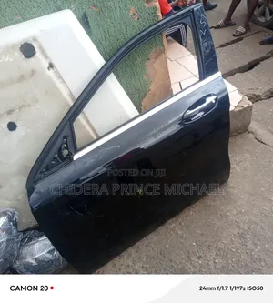 Complete Door for Gla250 and So Other Ones
