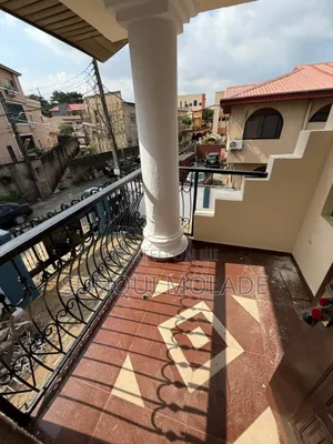 5bdrm Duplex in Ikosi Gra for sale