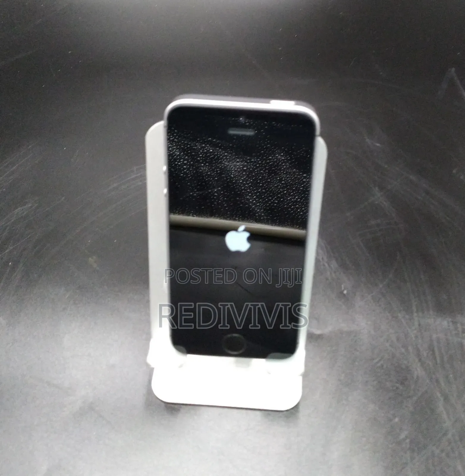 Apple iPhone SE 16 GB Silver