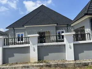 3bdrm Bungalow in Sungold, Galadimawa for rent