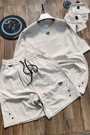 Luxury and Thick Quality Up and Down Short
