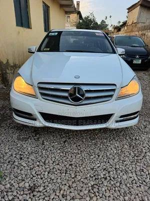 Mercedes-Benz C300 Luxury 4Matic Sedan AWD (3.5L 6cyl 7A) 2013 White
