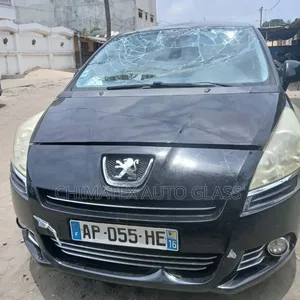 Peugeot 5008 2013 Windscreen Glass Available