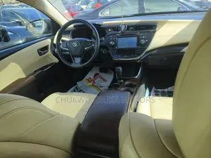 Toyota Avalon XLE FWDSedan (3.6L 6cyl 6A) 2016 Black