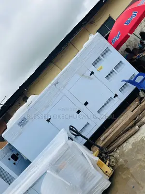 Top Standard 630kva Perkins Soundproof Generator Lowdieselconsumption