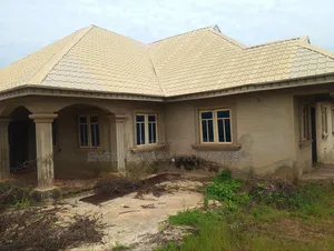4bdrm Bungalow in Araromi Community, Ilorin South for sale