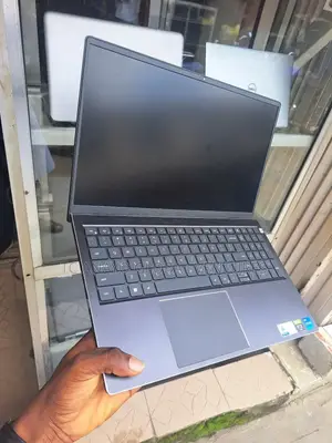 Laptop Dell Vostro 7510 16GB Intel Core i7 SSD 512GB