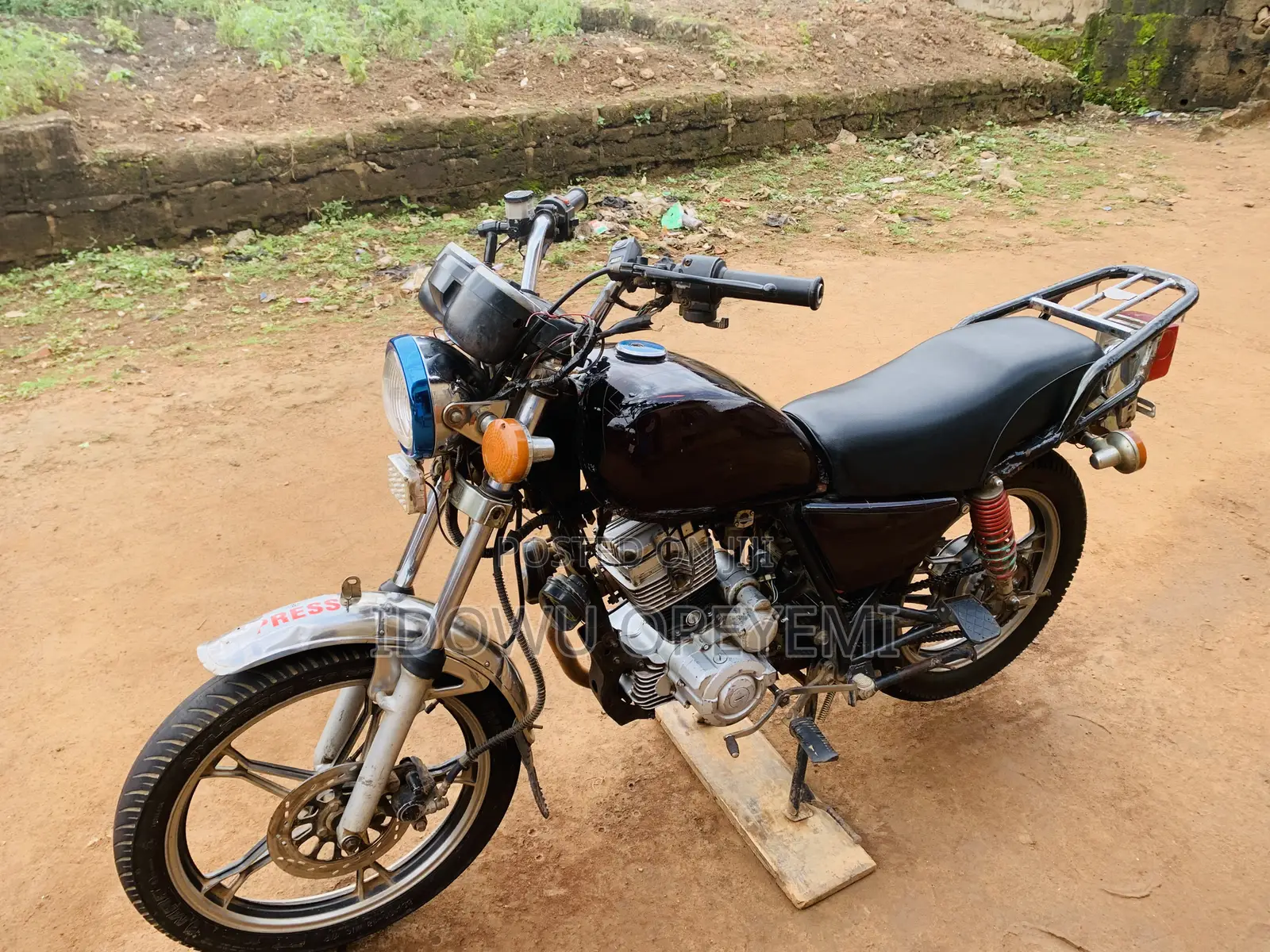 Senke 2021 Black