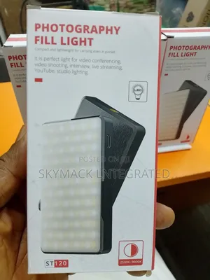 St120 Photography Fill Light
