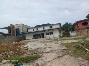 4bdrm Duplex in Jericho for sale