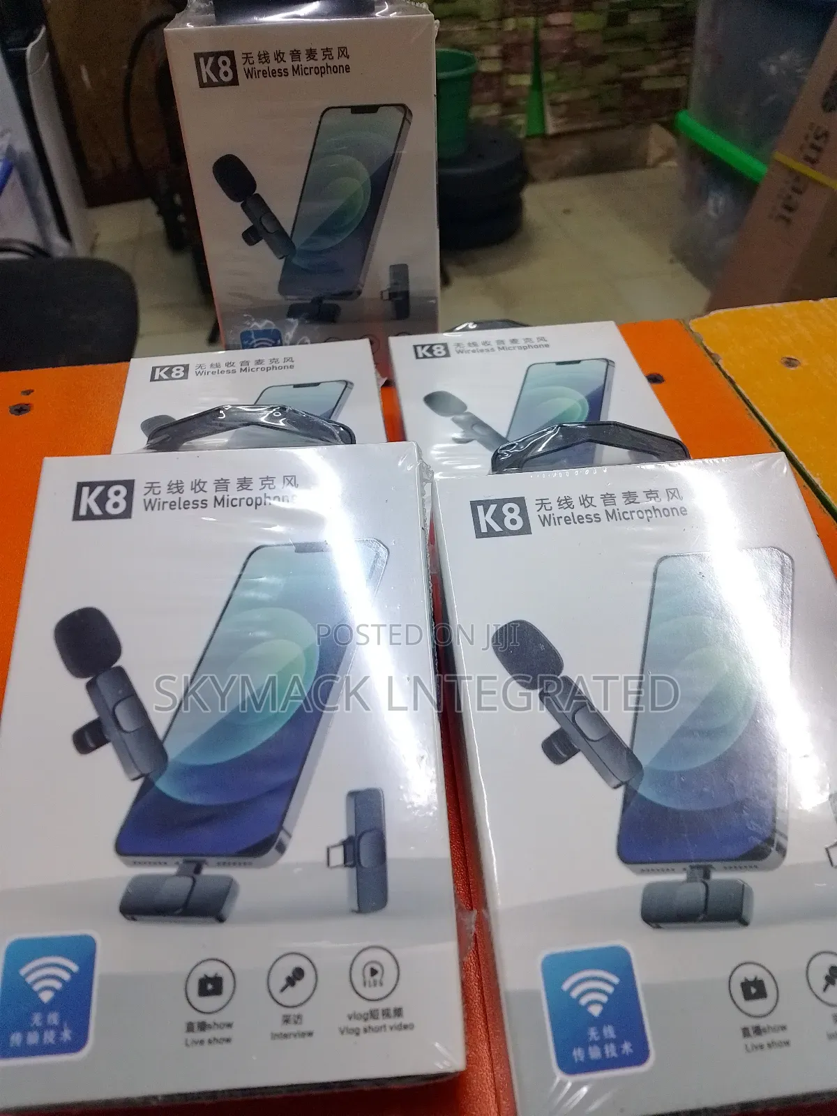  Wireless Microphone