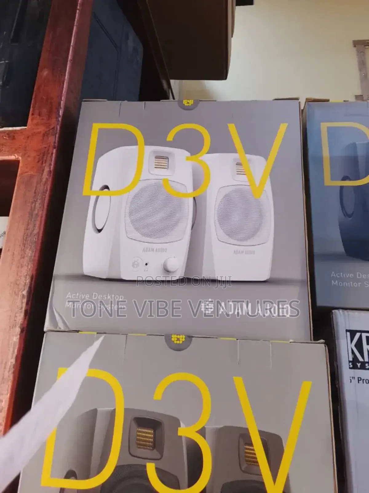 Adam Audio D3v