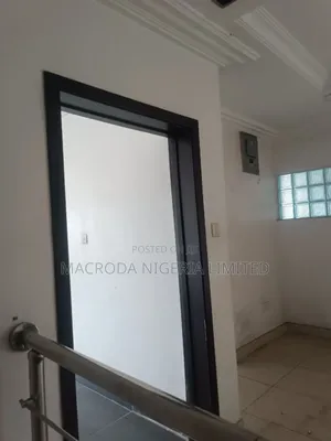 5bdrm Duplex in Ikeja for rent