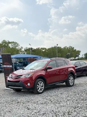 Toyota RAV4 2015 Red