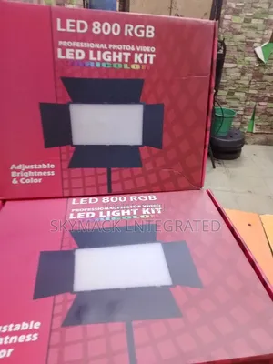 Professional Led 800 RGB Light Kit