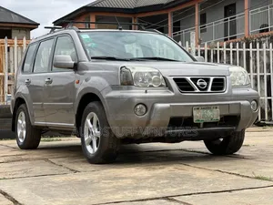 Nissan X-Trail 2.0 2007 Brown