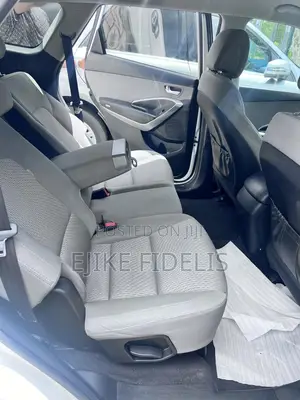 Hyundai Santa Fe SE AWD 2016 Silver