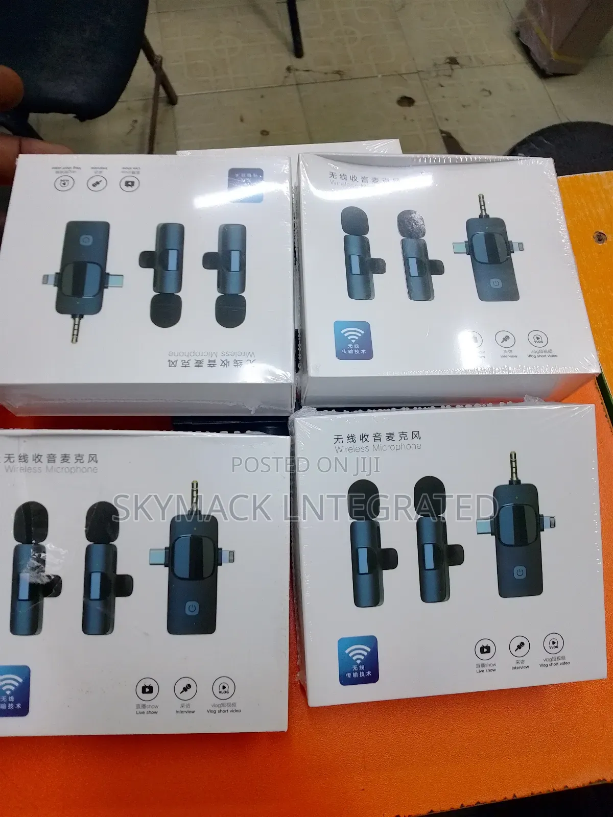  Wireless Microphone