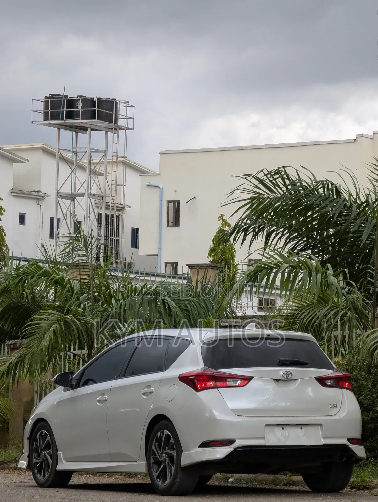Scion iM Base 2016 White