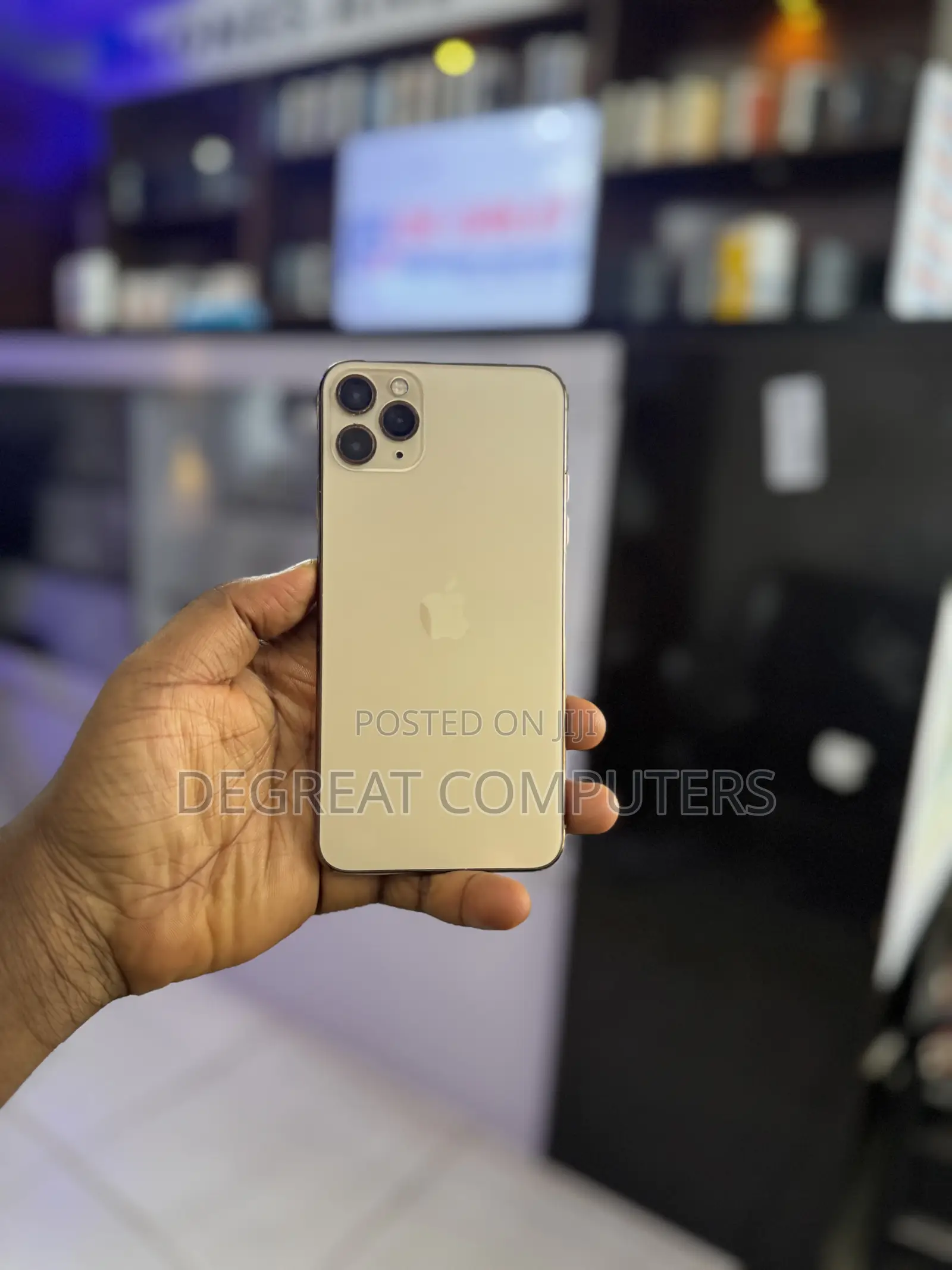 Apple iPhone 11 Pro Max 64 GB Gold