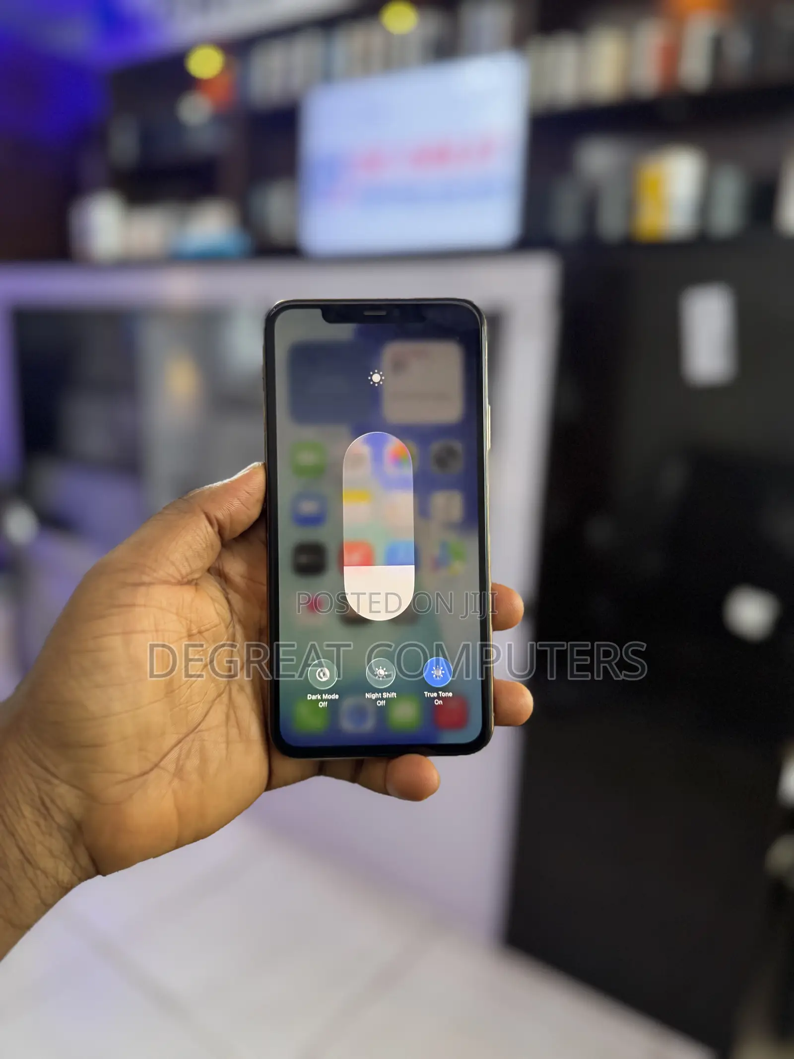 Apple iPhone 11 Pro Max 64 GB Gold
