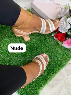 Huge Discount on Beautiful Ladies Shoe
