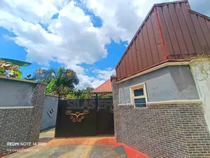 4bdrm Bungalow in Uyo for sale