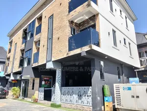For Sale : Functional Hotel