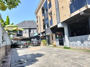 For Sale : Functional Hotel