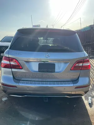 Mercedes-Benz M Class ML350 4MATIC 4dr SUV AWD (3.5L 6cyl 7A) 2014