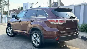 Toyota Highlander Limited 4dr SUV AWD (3.5L 6cyl 6A) 2014 Burgundy