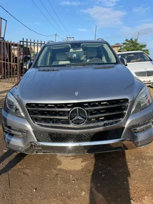 Mercedes-Benz M Class ML350 4MATIC 4dr SUV AWD (3.5L 6cyl 7A) 2014