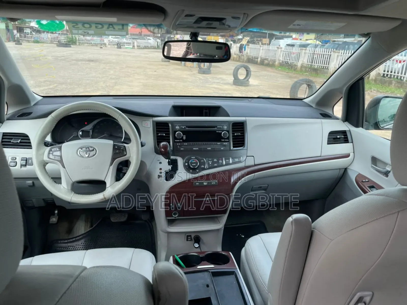 Toyota Sienna 2011 Gray
