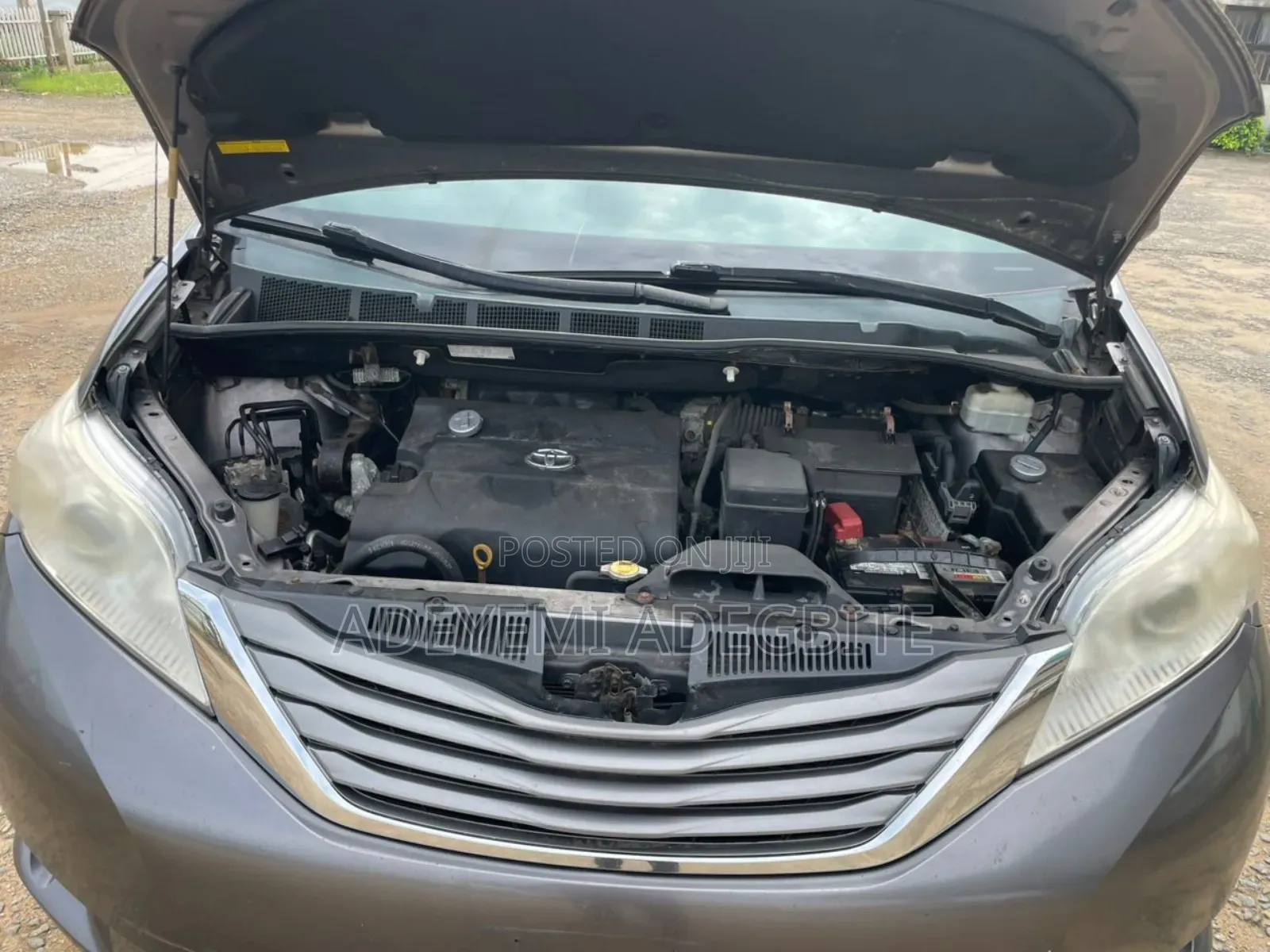 Toyota Sienna 2011 Gray