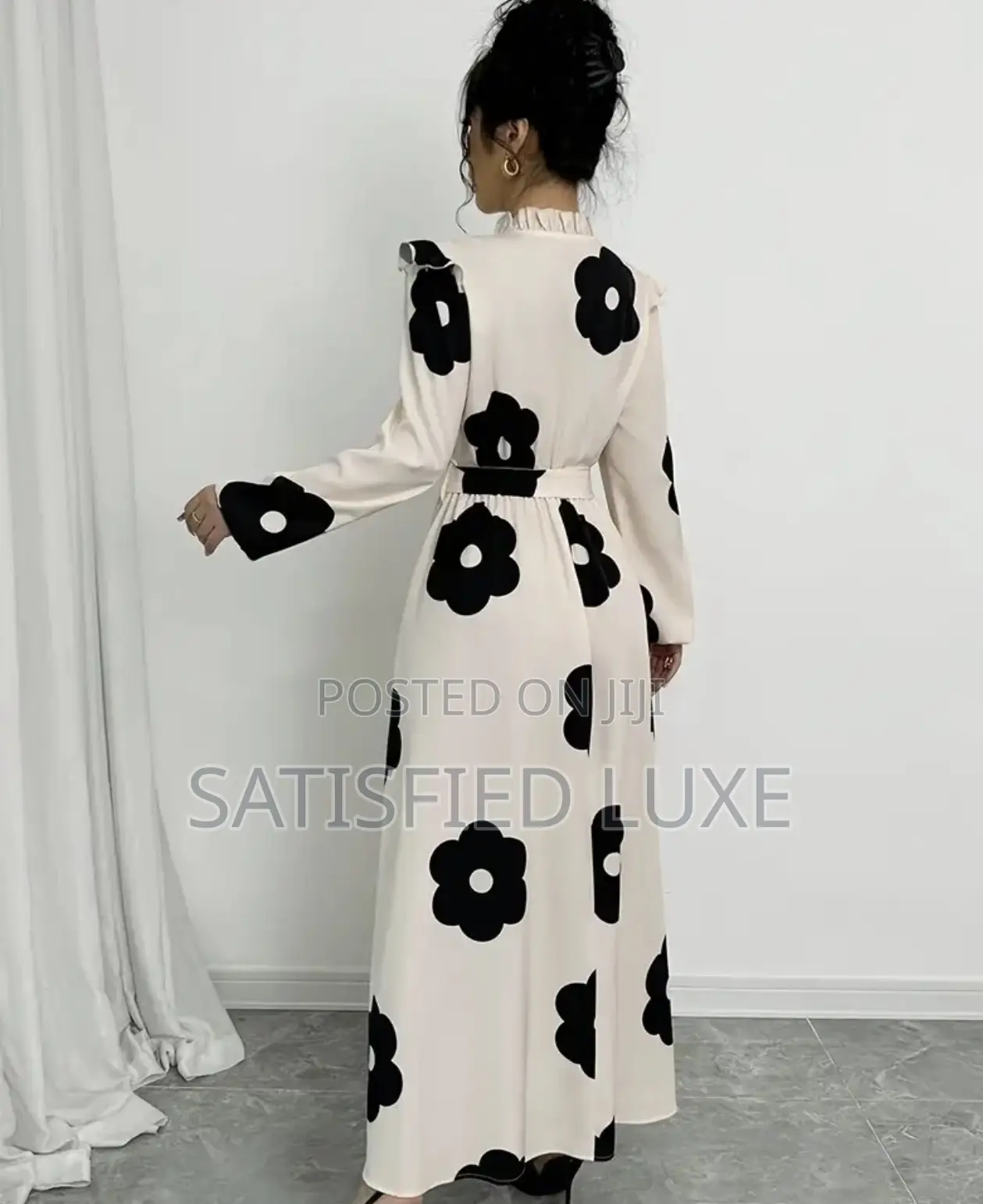 Ladies Classic Glam Outfit
