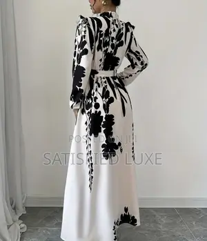 Ladies Classic Glam Outfit