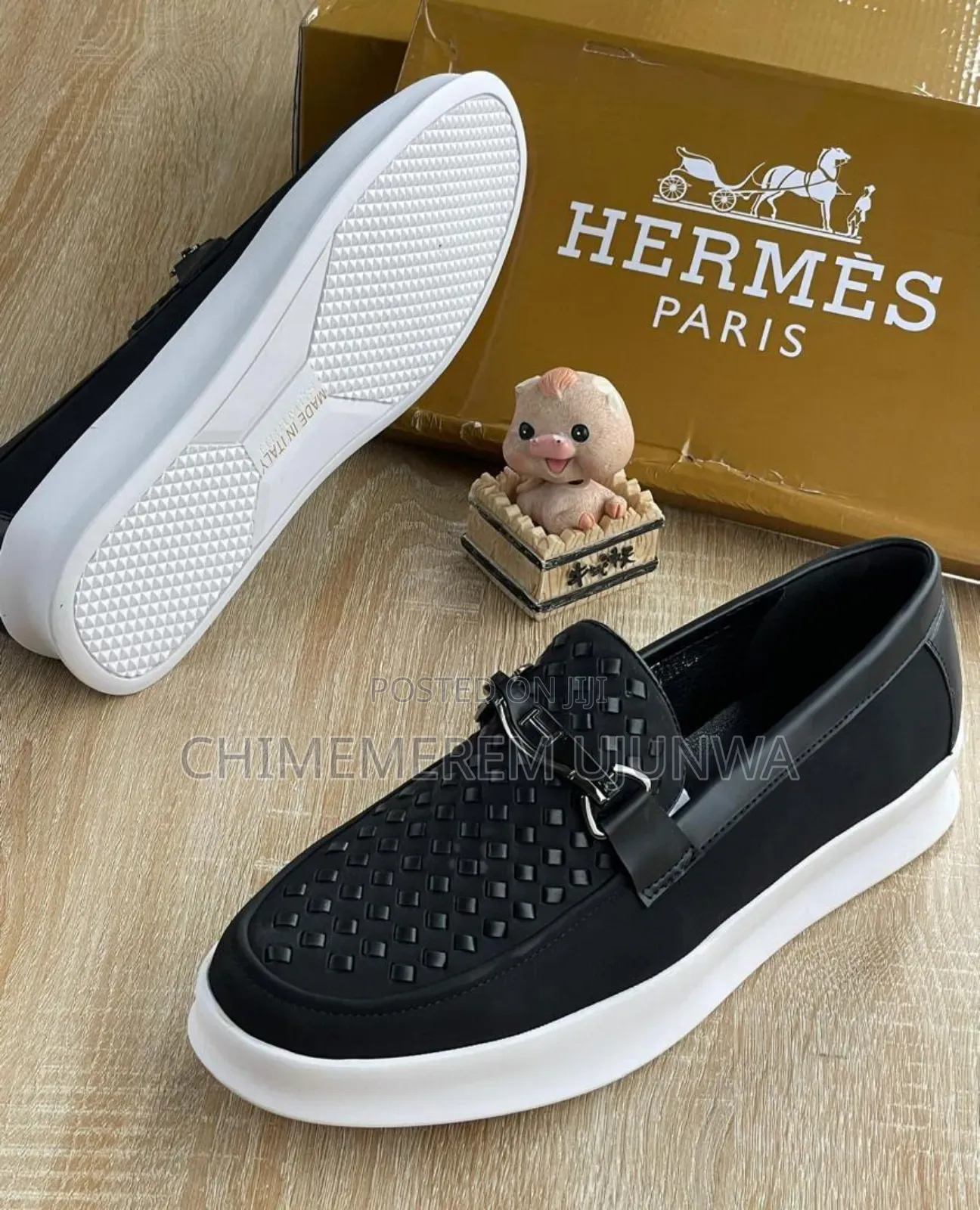 Quality Hermes Black and White