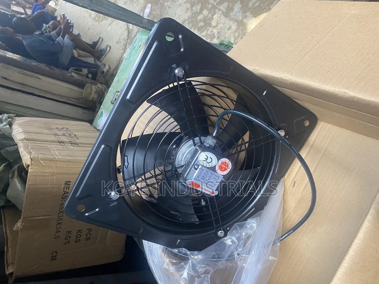 Square Aixal Fan