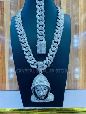 High Quality Luxury Cubana Iced Necklace and Pendant / Bracelet
