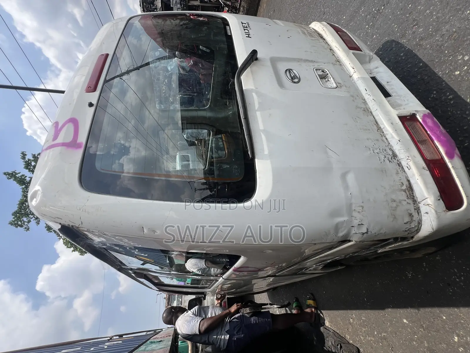 Daihatsu Hijet 2012 White