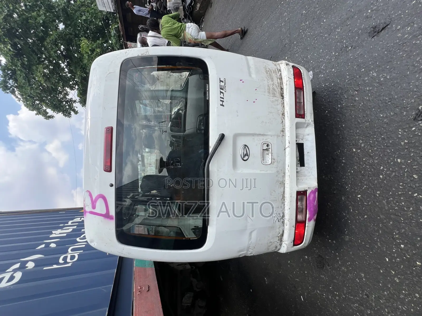 Daihatsu Hijet 2012 White