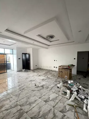 3bdrm Block of Flats in Alagomeji for rent
