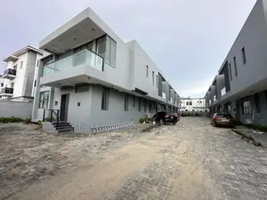 4bdrm Townhouse / Terrace in Chevron for rent