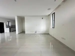 4bdrm Townhouse / Terrace in Chevron for rent